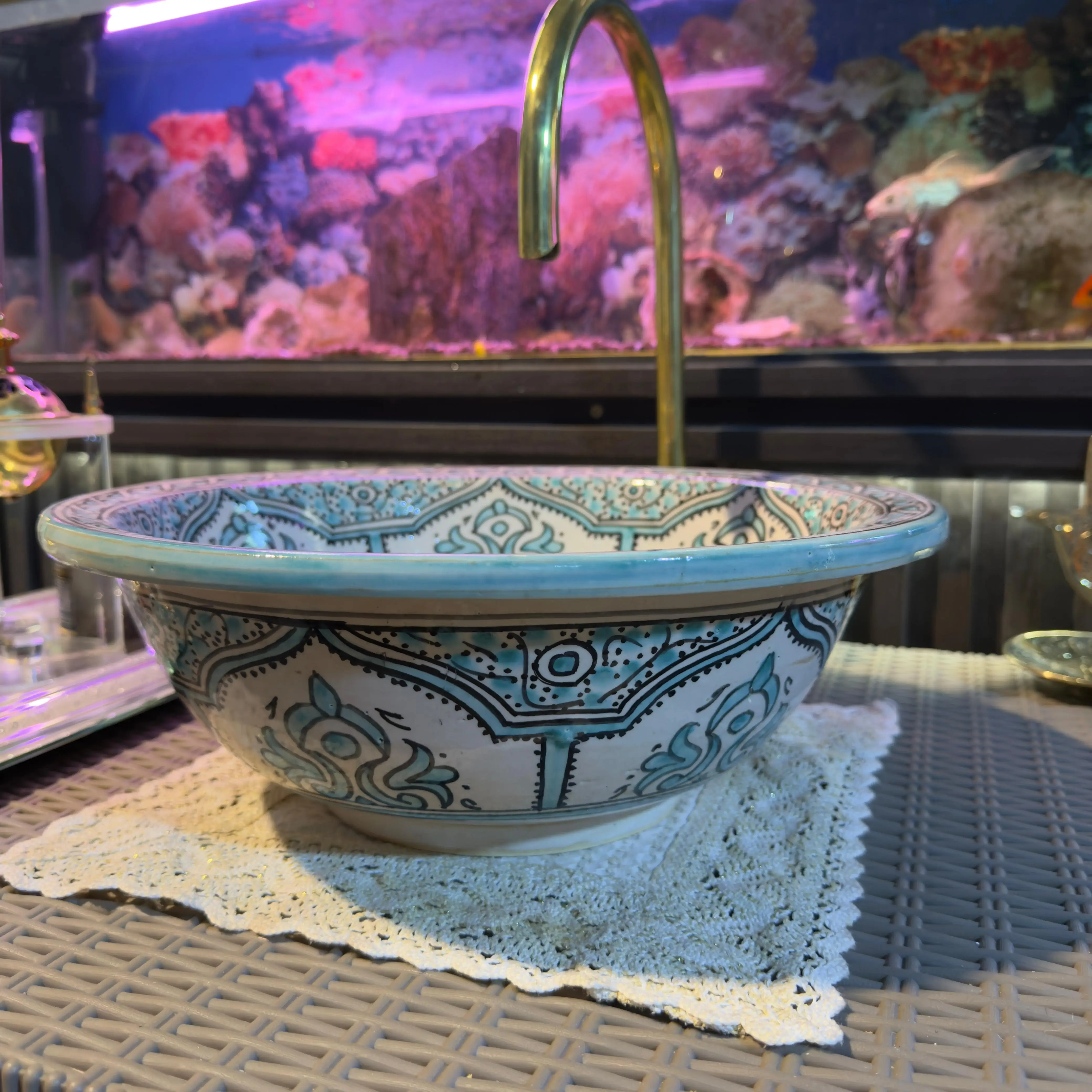 Floral Ceramic Drop-in Sink – Round Vessel with Brass Drain - 25cm : 9.84 in