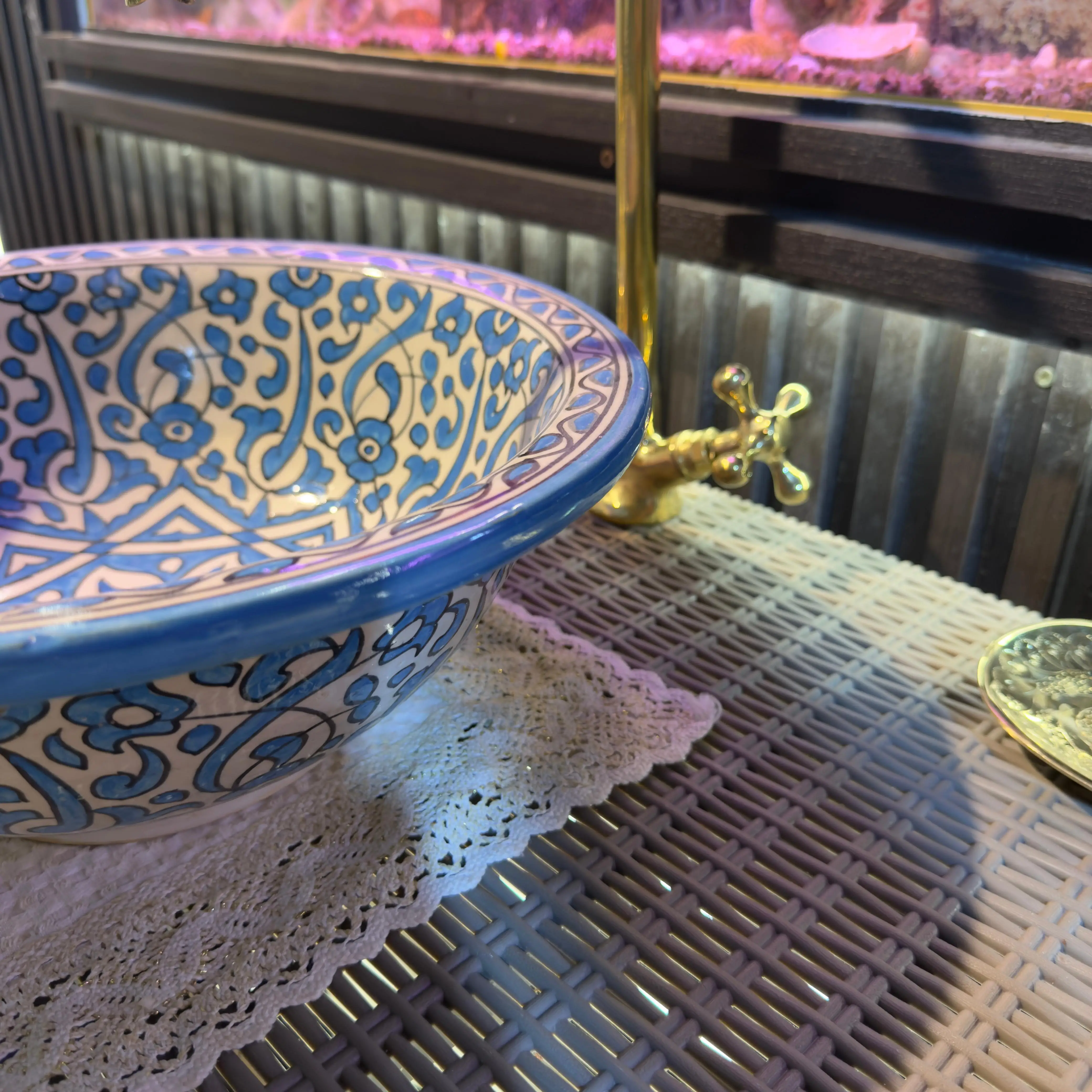 Luxury Kitchen Sinks: Handmade Ceramic & Farmhouse Styles - 20 cm : 7,87 inches