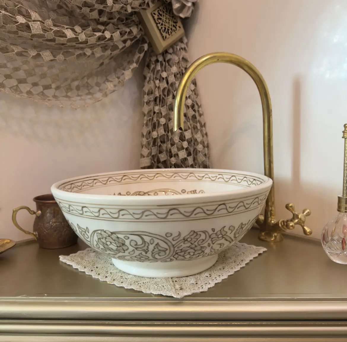 Artisan Ceramic Vessel Sink – Bohemian Vanity Basin, Natural Clay Handcrafted Bowl - 25cm : 9.84 in