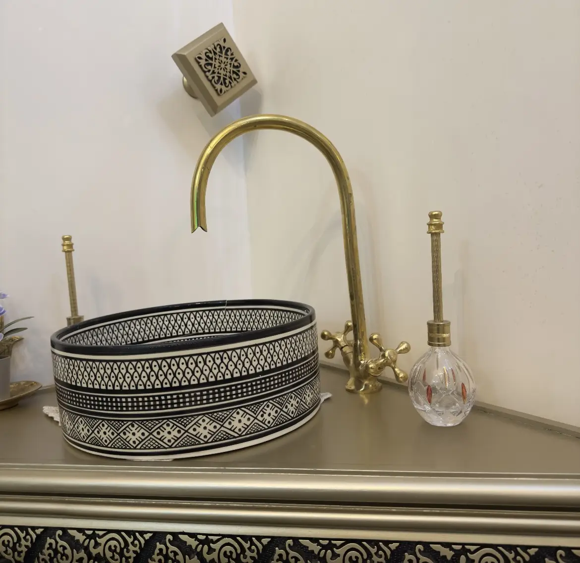 Handmade Moroccan Ceramic Vessel Sink – Antique Luxury Bathroom Bowl - 35 cm : 13.78 in