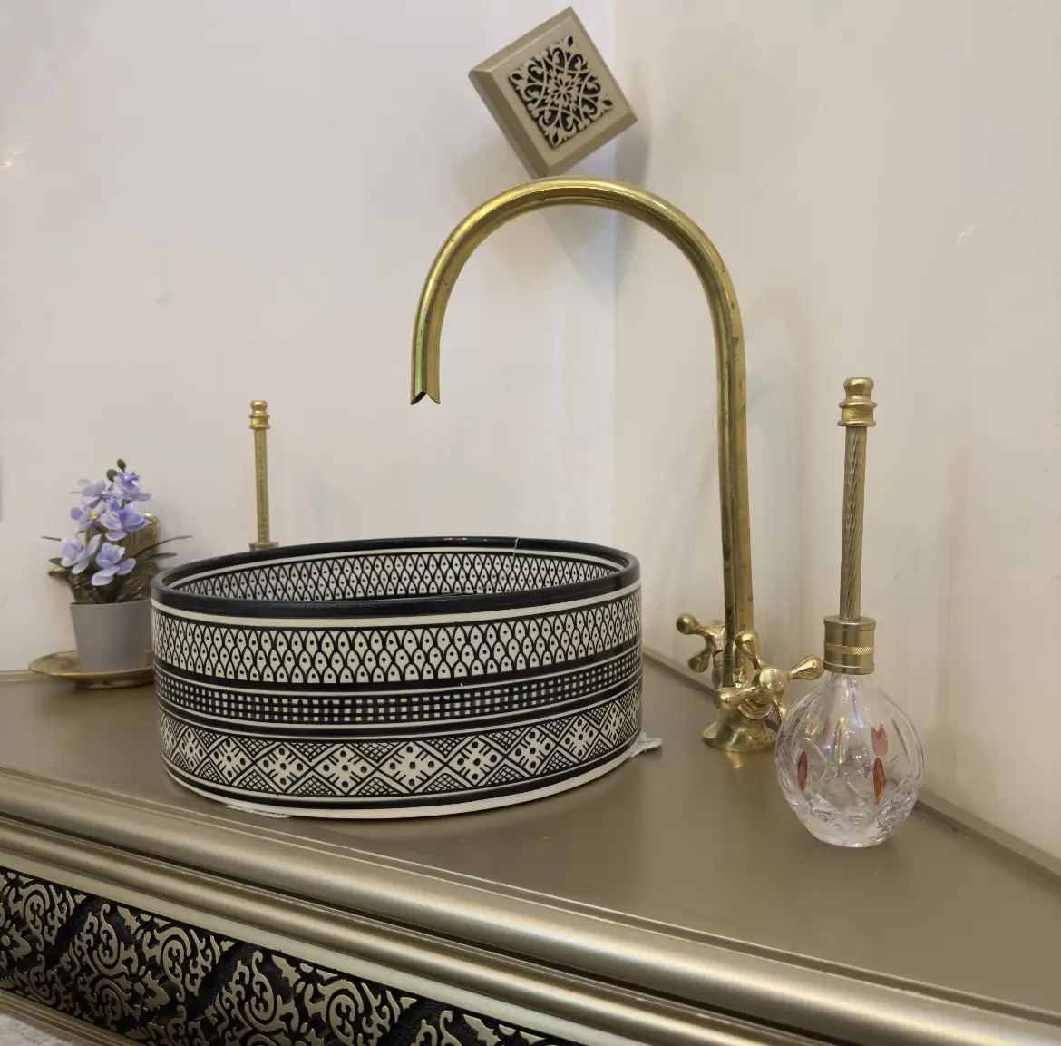 Handmade Moroccan Ceramic Vessel Sink – Antique Luxury Bathroom Bowl - 40 CM :15.75 in