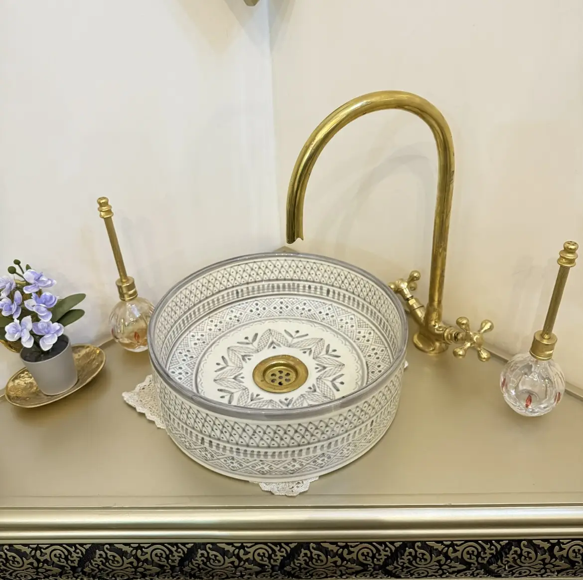 Handmade Ceramic Bathroom Vessel Sink – Elegant Hand Wash Basin - 25cm : 9.84 in