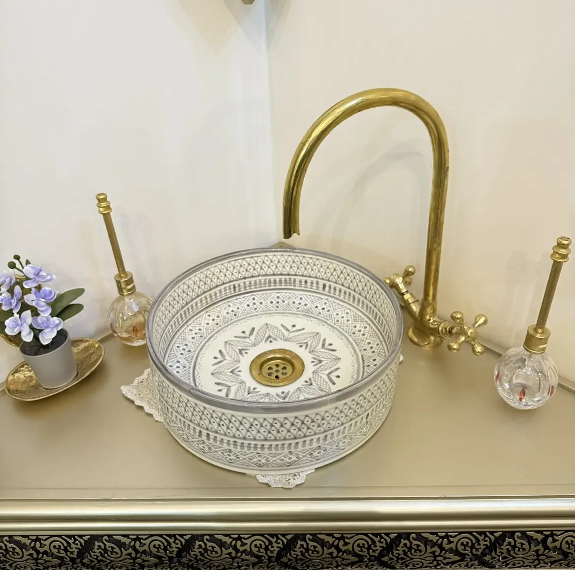 Handmade Ceramic Bathroom Vessel Sink – Elegant Hand Wash Basin - 25cm : 9.84 in