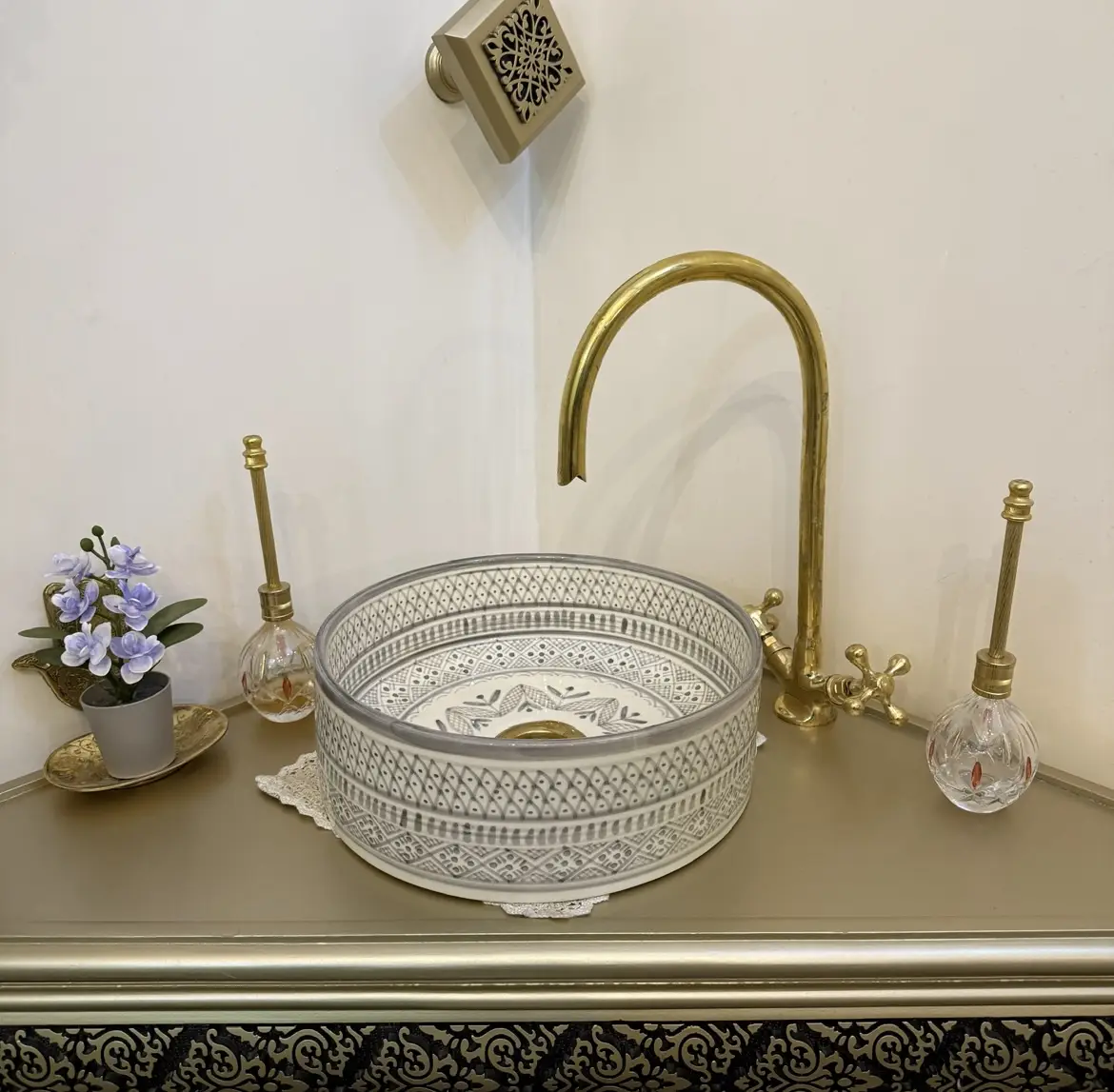 Handmade Ceramic Bathroom Vessel Sink – Elegant Hand Wash Basin - 30cm :11.81 in