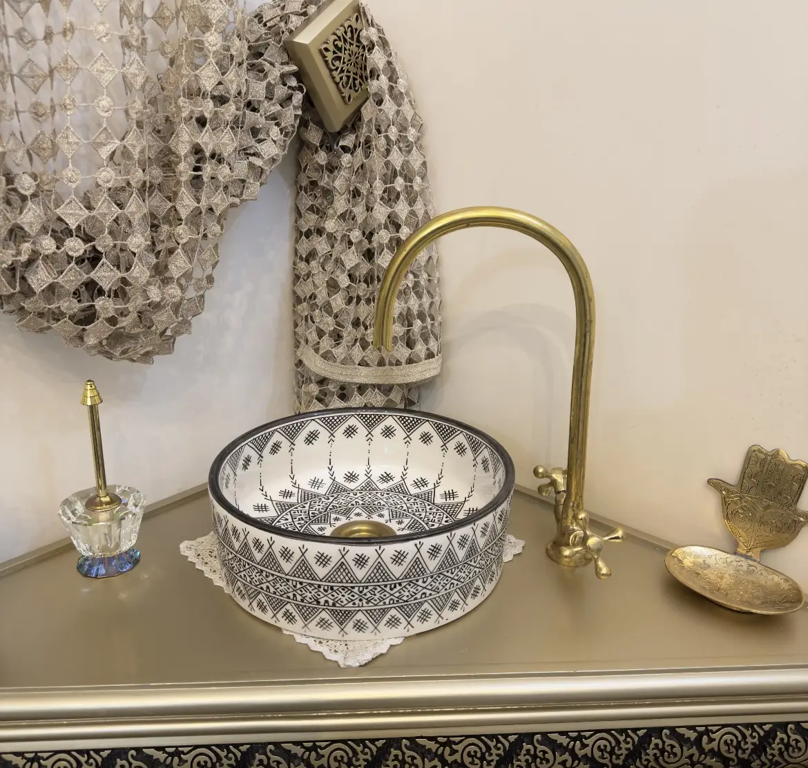 Moroccan Ceramic Hand Painted Washbasin | Luxury Minimalist Bathroom Sink - 40 CM :15.75 in